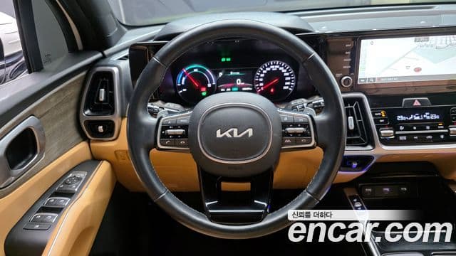 Kia Sorento 2021 — ფოტო 13/20