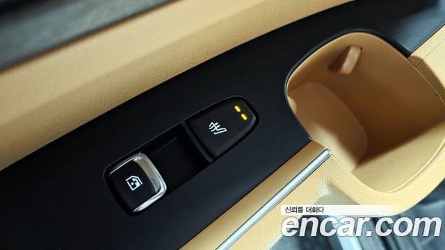 Kia Sorento 2021 — ფოტო 19/20