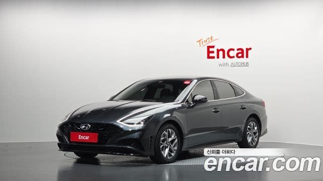 Hyundai Sonata Hybrid 2022 — Photo 18/20