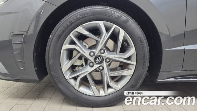 Hyundai Sonata Hybrid 2022 — Photo 2/20