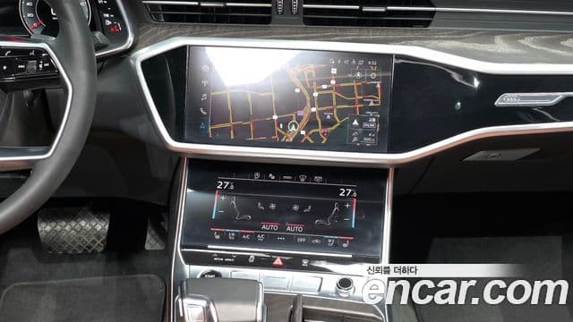 Audi A6 2022 — ფოტო 14/20