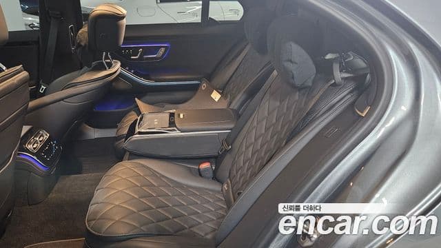 Mercedes-Benz S-Class 2025 — ფოტო 17/20
