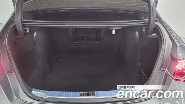 Mercedes-Benz S-Class 2025 — ფოტო 19/20