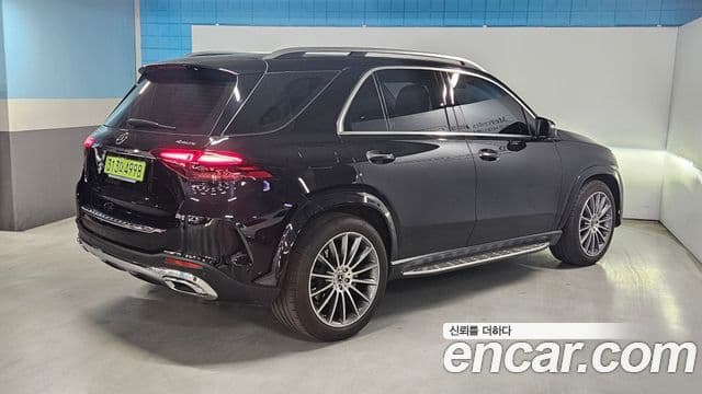 Mercedes-Benz GLE-Class 2025 — Photo 13/20