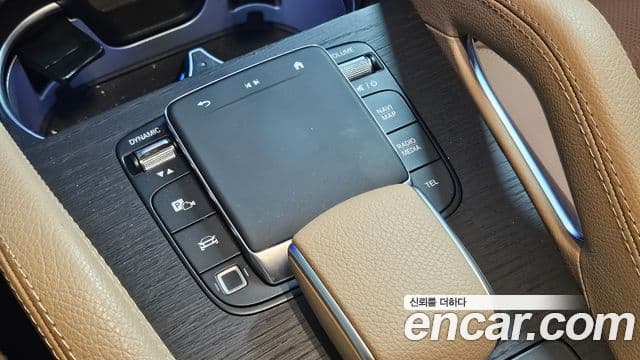Mercedes-Benz GLE-Class 2025 — Photo 3/20