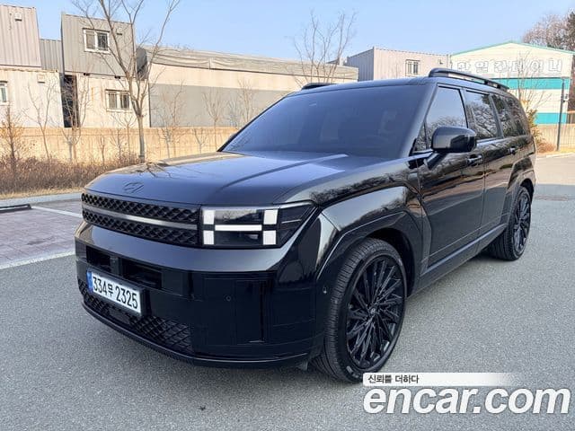 Hyundai Santa Fe 2023 — ფოტო 1/20