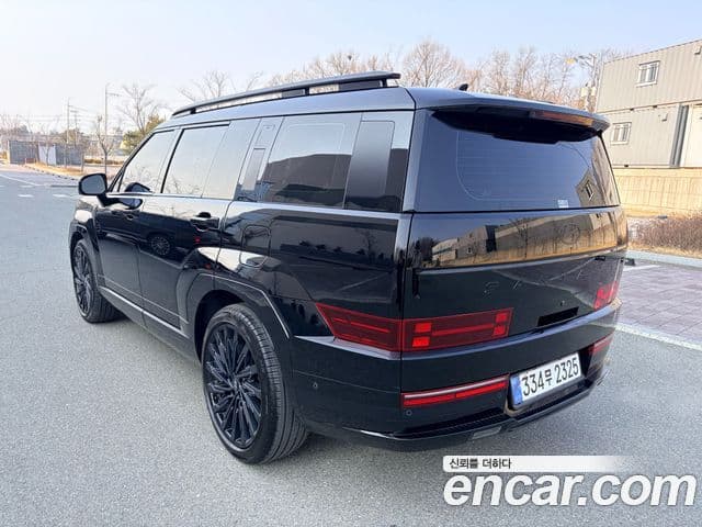 Hyundai Santa Fe 2023 — ფოტო 6/20