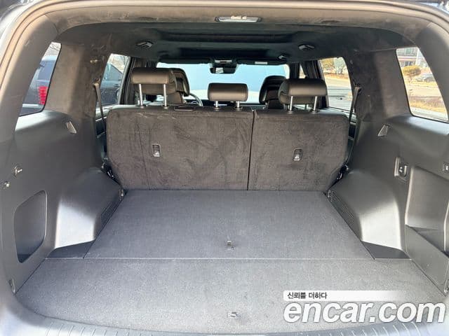 Hyundai Santa Fe 2023 — ფოტო 18/20
