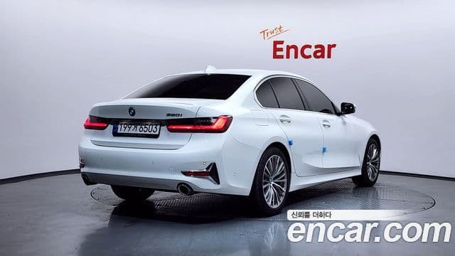 BMW 3 Series 2022 — ფოტო 4/20