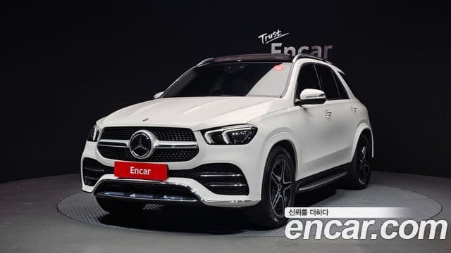 Mercedes-Benz GLE-Class 2021 — Şəkil 18/20
