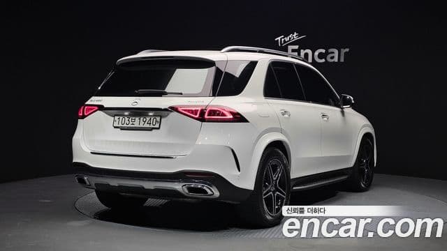 Mercedes-Benz GLE-Class 2021 — Şəkil 10/20