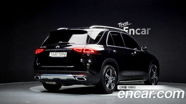 Mercedes-Benz GLE-Class 2020 — Şəkil 2/20