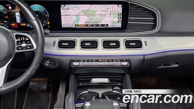 Mercedes-Benz GLE-Class 2020 — ფოტო 14/20