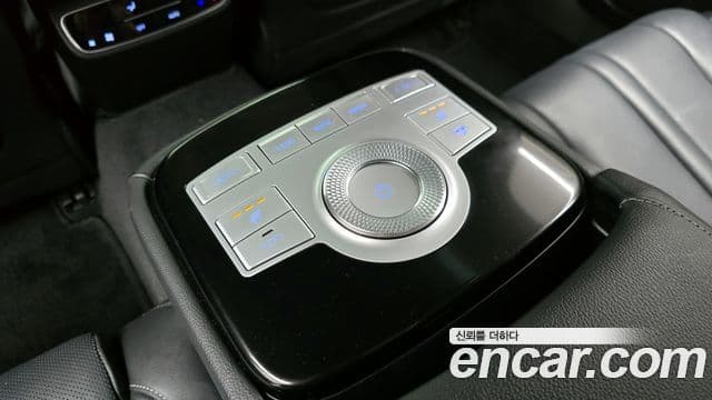 Genesis Electrified G80 2021 — ფოტო 19/20