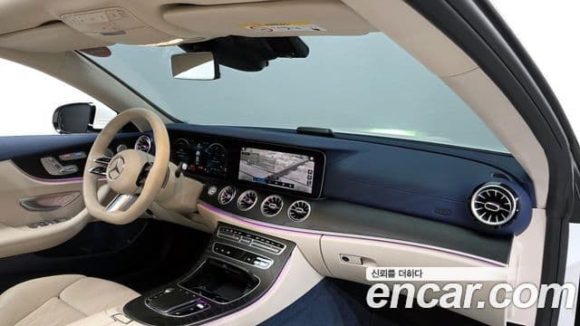 Mercedes-Benz E-Class 2023 — Фото 7/20