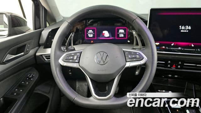 Volkswagen Golf 2025 — фото 13 из 20