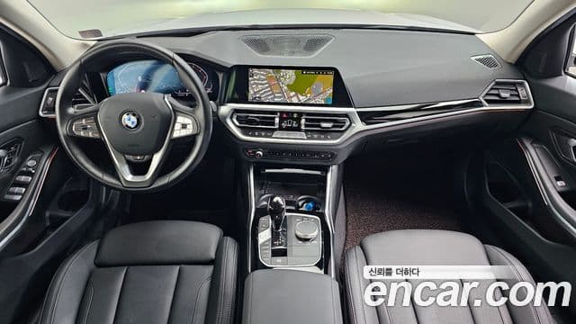 BMW 3 Series 2021 — Photo 9/20