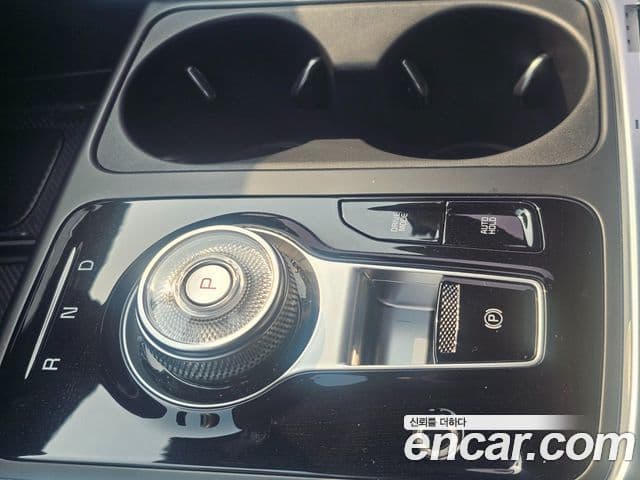 Kia Carnival 2024 — Şəkil 18/20