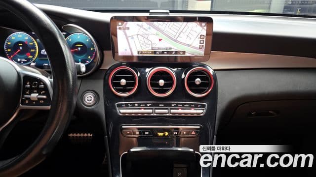 Mercedes-Benz GLC-Class 2021 — Фото 16/20