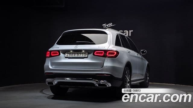 Mercedes-Benz GLC-Class 2020 — ფოტო 4/20