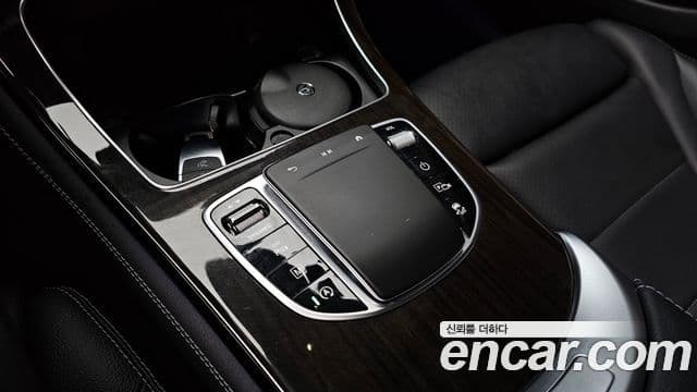 Mercedes-Benz GLC-Class 2020 — ფოტო 16/20