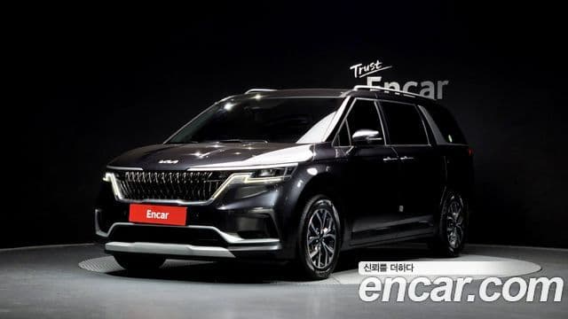 Kia Carnival 2021 — Фото 1/20