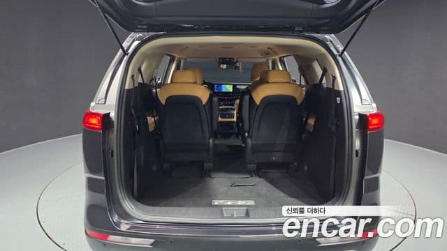 Kia Carnival 2021 — Фото 20/20