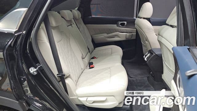 Kia Sorento 2022 — Фото 13/20
