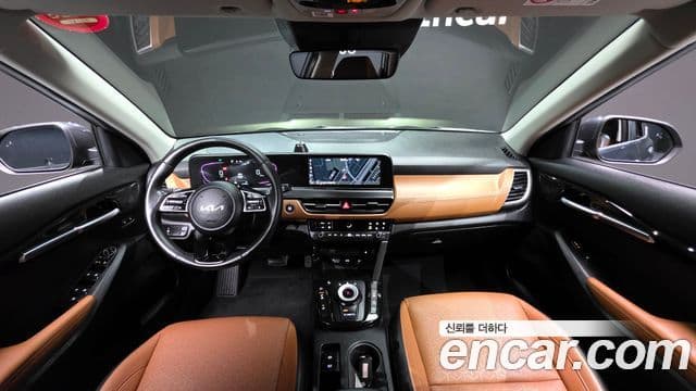 Kia Seltos 2023 — ფოტო 9/20