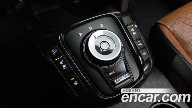 Kia Seltos 2023 — ფოტო 7/20