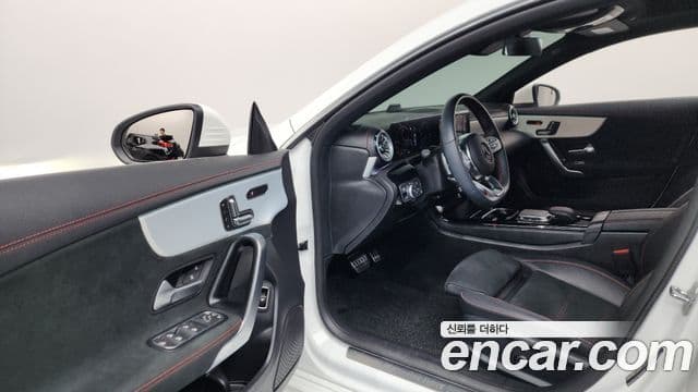 Mercedes-Benz CLA-Class 2022 — Şəkil 10/20