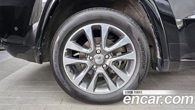 Jeep Grand Cherokee 2018 — Şəkil 5/20