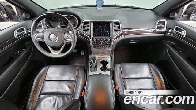 Jeep Grand Cherokee 2018 — Şəkil 7/20