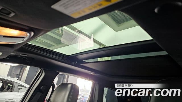 Jeep Grand Cherokee 2018 — Şəkil 18/20