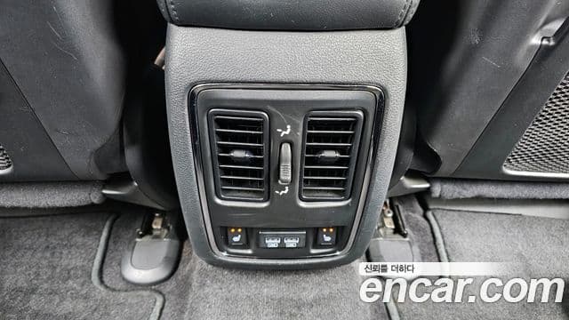 Jeep Grand Cherokee 2018 — Şəkil 19/20