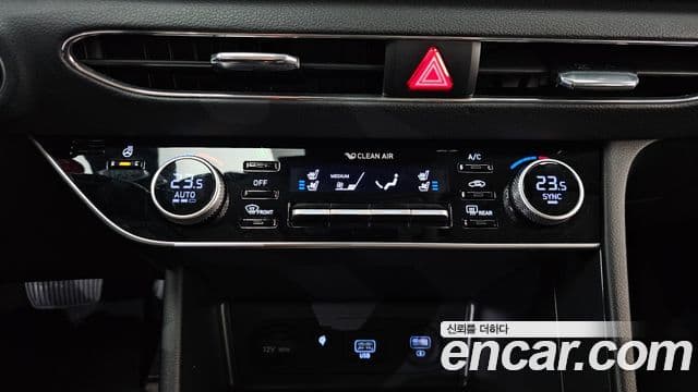 Hyundai Sonata 2022 — ფოტო 19/20