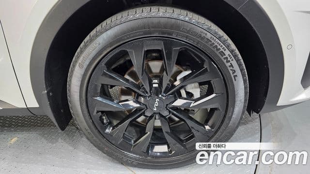 Kia Sorento 2023 — Фото 5/20