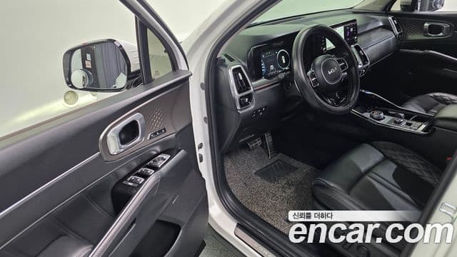 Kia Sorento 2023 — Фото 13/20