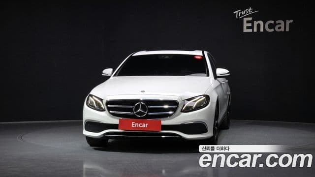 Mercedes-Benz E-Class 2019 — Фото 3/20
