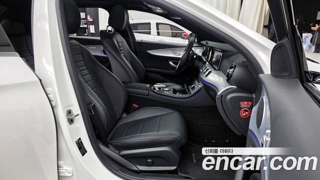 Mercedes-Benz E-Class 2019 — Фото 11/20