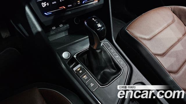 Volkswagen Tiguan Allspace 2023 — ფოტო 9/20