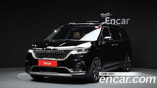 Kia Carnival 2021 — ფოტო 1/20