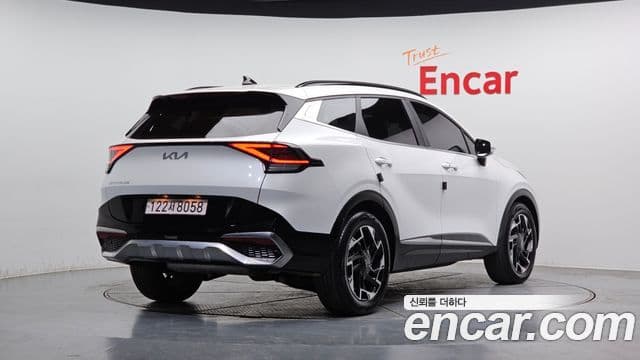 Kia Sportage 2022 — ფოტო 2/20