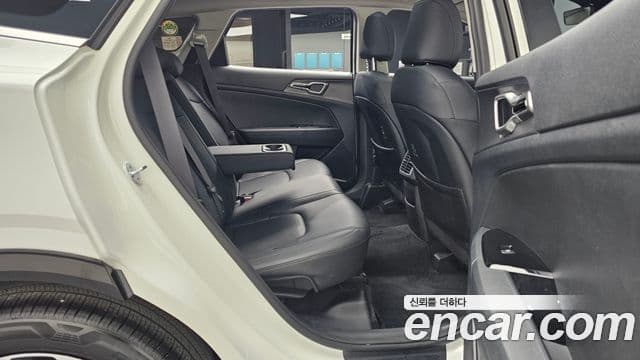 Kia Sportage 2022 — ფოტო 12/20
