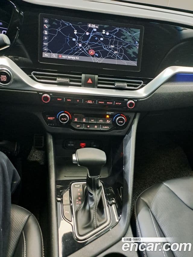 Kia Niro 2021 — ფოტო 9/20