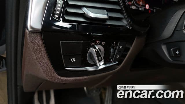 BMW 5 Series 2021 — Фото 16/20