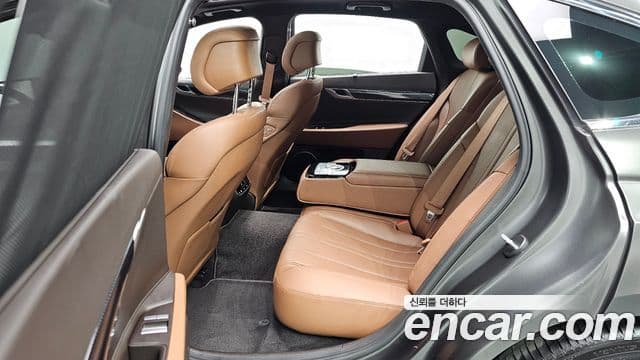 Genesis G80 2022 — Şəkil 13/20