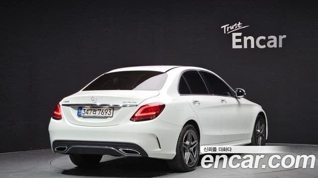 Mercedes-Benz C-Class 2021 — ფოტო 1/20