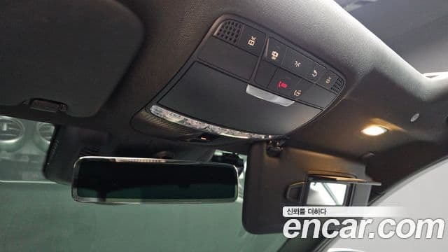 Mercedes-Benz C-Class 2021 — ფოტო 17/20