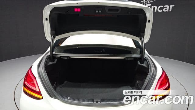 Mercedes-Benz C-Class 2021 — ფოტო 20/20